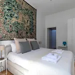 Daire Palazzo Calvi Di Coenzo - *
