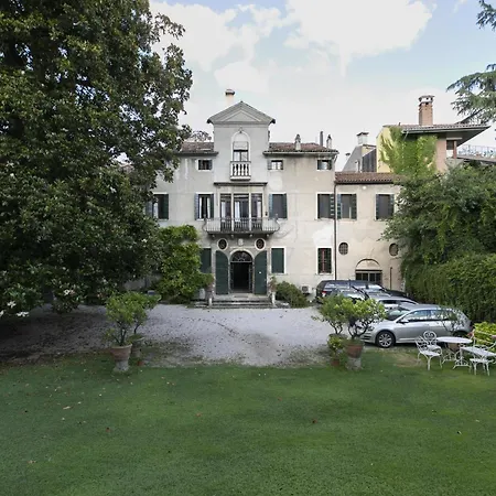 Palazzo Calvi Di Coenzo -